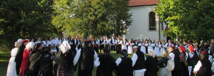 Treći dan trodnevnice i druga večer folklora u Širokoj Kuli