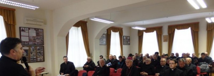 U Gospiću je održan biskupijski predbožićni susret svećenika