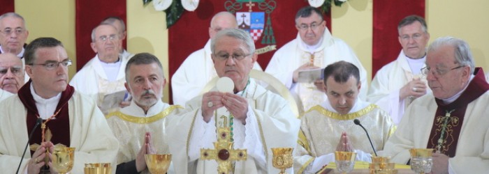 Zaređen je naš novi biskup mons. Zdenko Križić